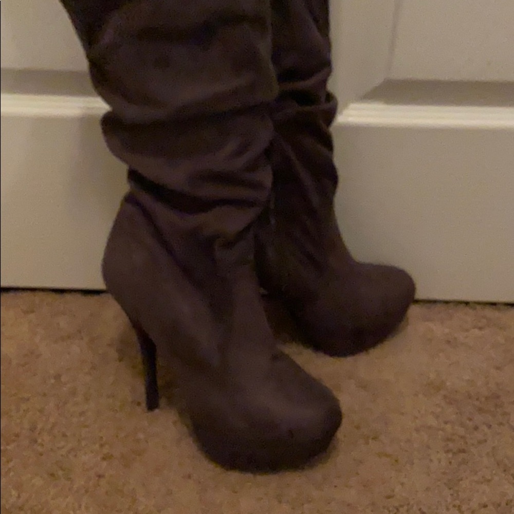 Heeled boots